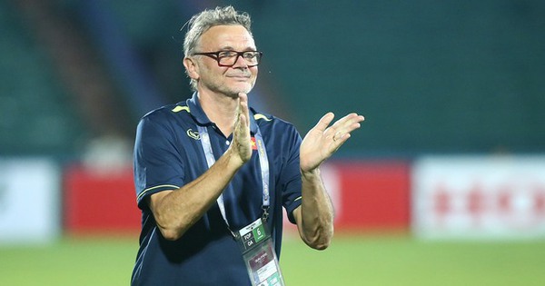 El entrenador Troussier fija grandes objetivos para la selección sub-23 de Vietnam en el torneo asiático