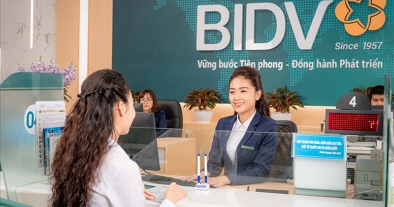 BIDV's newly updated interest rates, how much interest do you receive if you deposit 300 million VND?