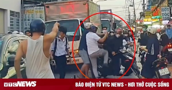 Ho Chi Minh City: Investigation into case of male student forced to ride motorbike and assaulted on the street