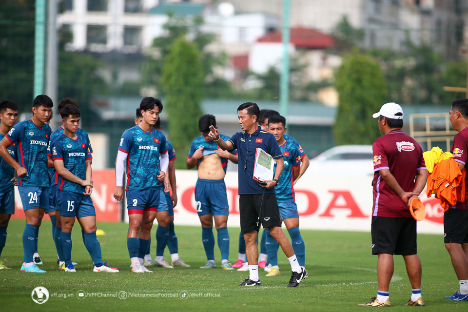 Nguyen Tien Linh leaves B.Binh Duong to join CAHN Club? Chelsea and Liverpool hold each other in the highlight match of round 1 of the Premier League