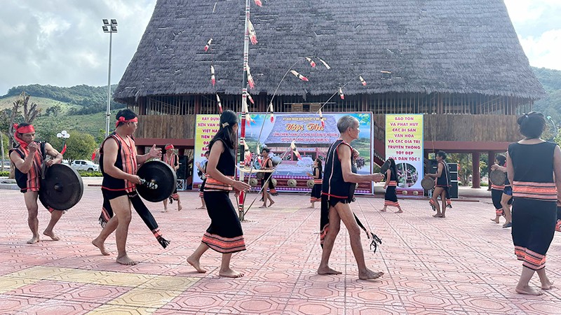 Opening of the gong and xoang competition of the Xo Dang people