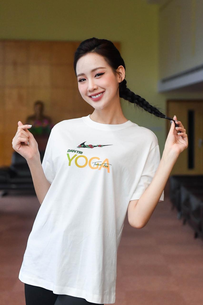 Dàn hoa hậu, á hậu khoe dáng xinh tươi tại Ngày hội yoga Dân trí - 2