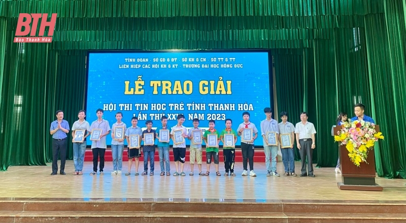 5 thí sinh giành giải nhất Hội thi tin học trẻ năm 2023