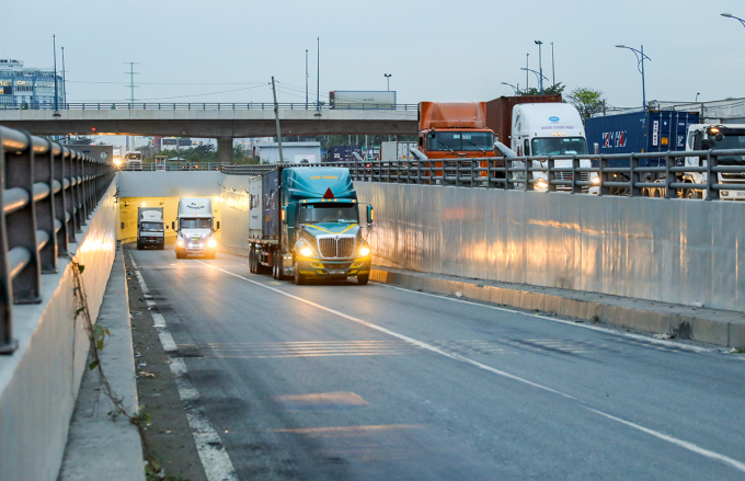 Vehicles run through the underpass at My Thuy intersection, Thu Duc City, after completion in phase one and capital increase in phase two. Photo: Quynh Tran