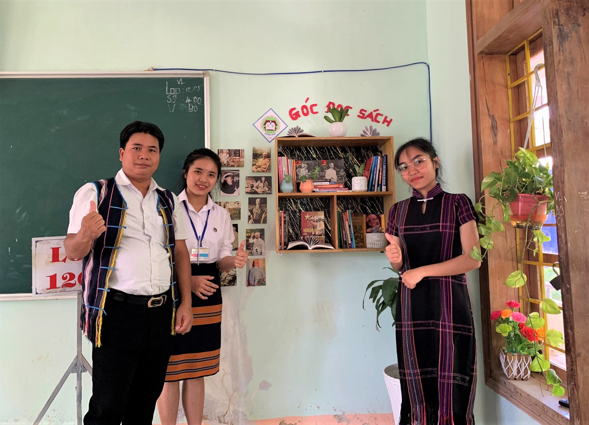 子どもたちが学校での読書文化に親しめるよう、教室内に読書コーナーが設けられています。写真：A.N
