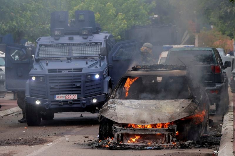 tai sao nguoi serb tan cong luc luong nato o kosovo hinh 1