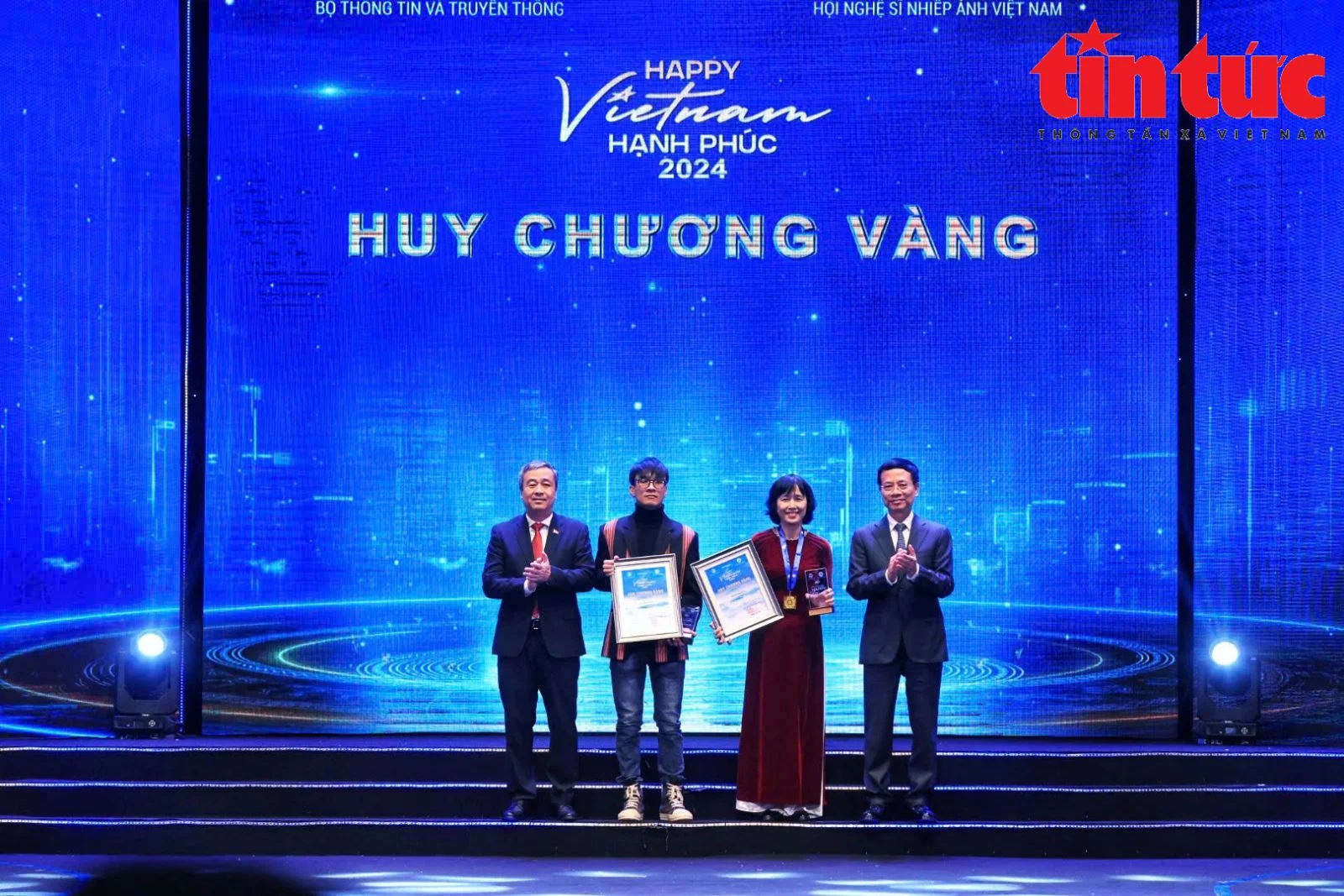 34 outstanding works won the prize of the Photo and Video Contest 'Happy Vietnam 2024'