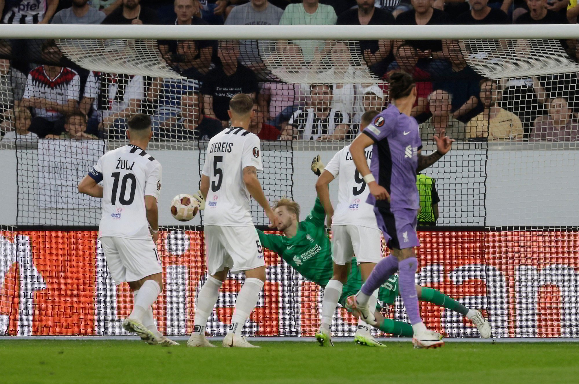 Liverpool ngược dòng đất Áo, thắng tưng bừng chủ nhà LASK Linz - Ảnh 3.