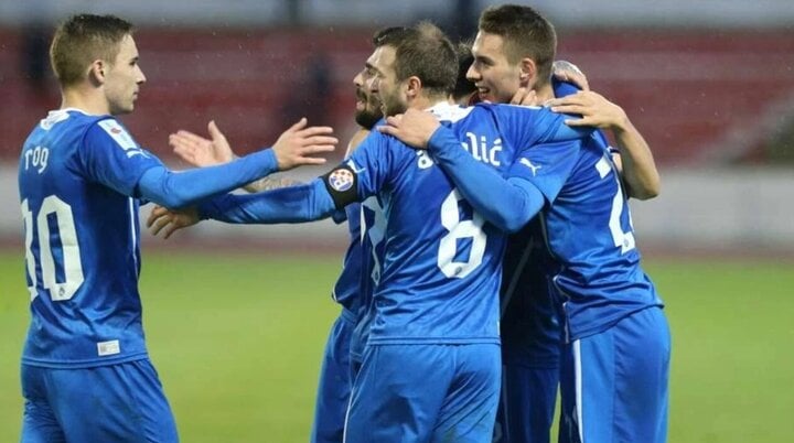 3. Dinamo Zagreb (103 trận): Dinamo từng trải qua 90 trận thắng và 13 trận hòa, trước khi để thua Osijek vào tháng 9/2016.