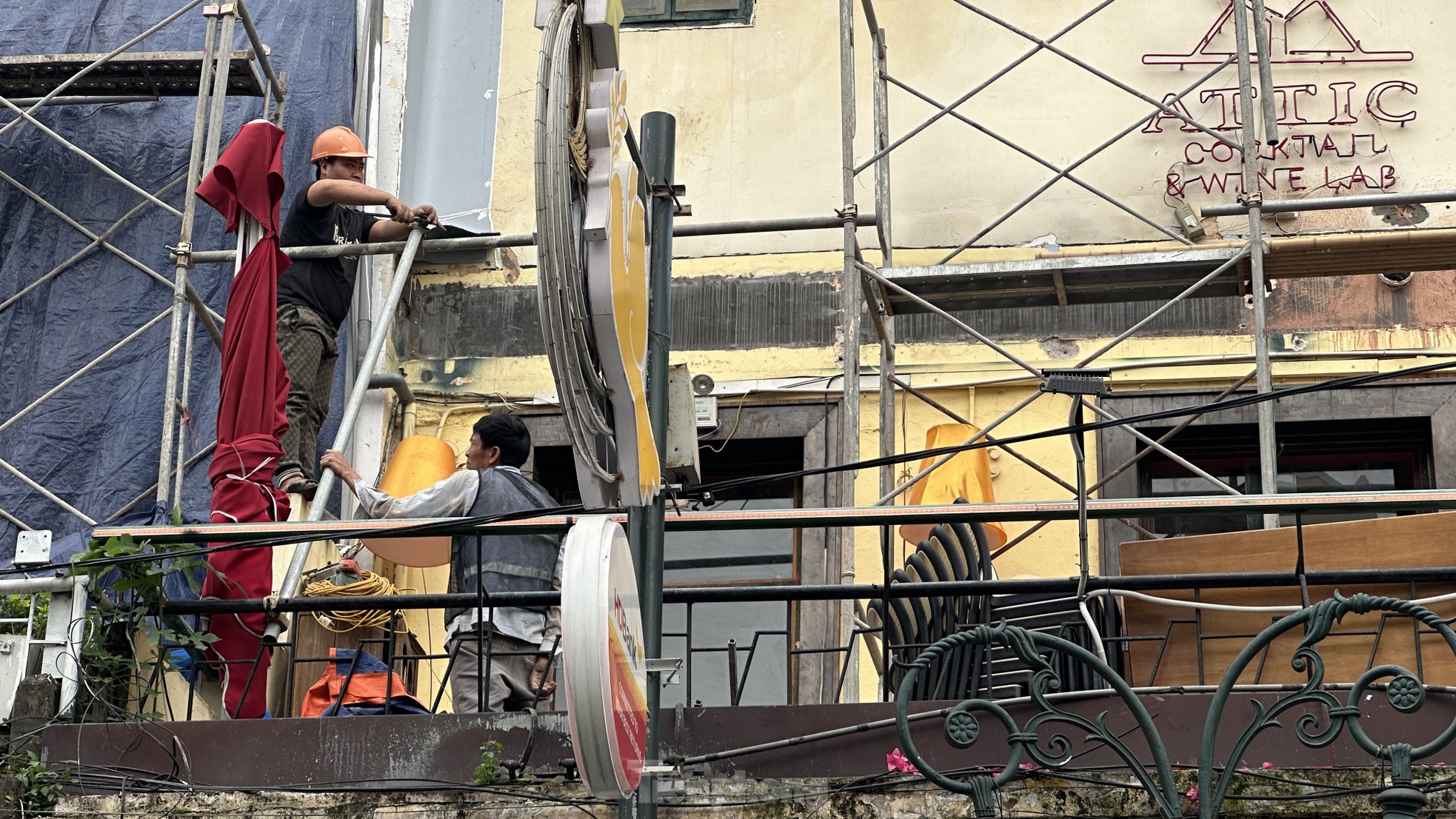 Hanoi renovates the facade of Trang Tien street photo 9