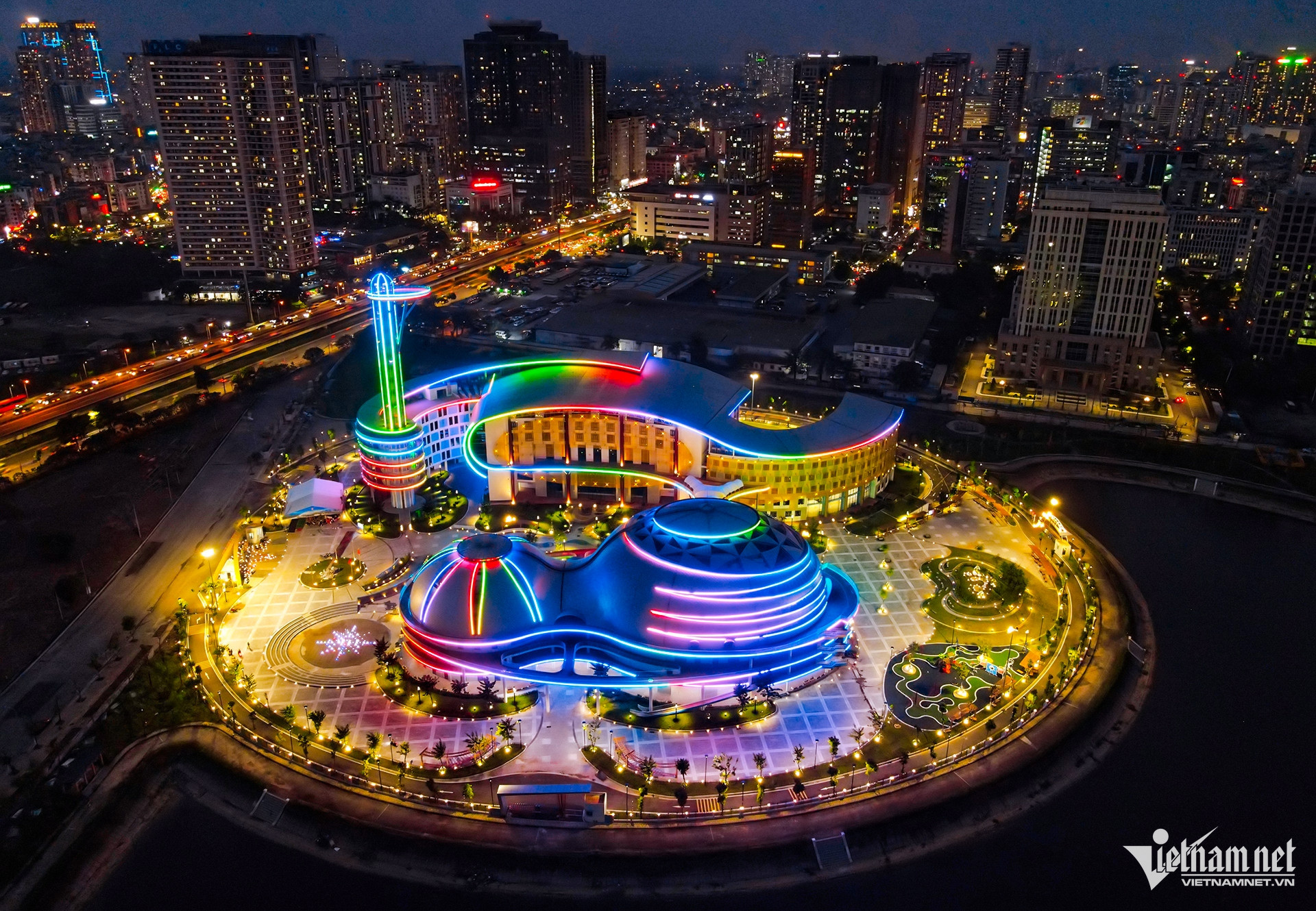 À l'intérieur du Palais des enfants de 1 300 milliards de VND à Hanoi