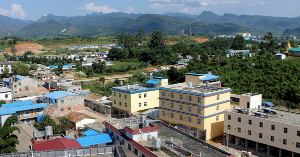 Los rebeldes de Myanmar reclaman el control de una ciudad cerca de China