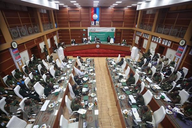 Overview of the meeting of the Economic Community of West African States Defense Chiefs Committee on Niger in Abuja, Nigeria on August 2. Photo: AFP/VNA