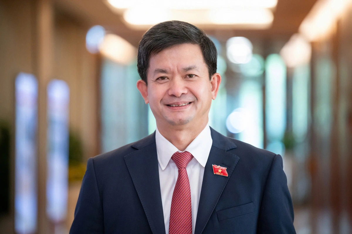 Quang Tri Party Secretary Le Quang Tung appointed as Secretary General of the National Assembly