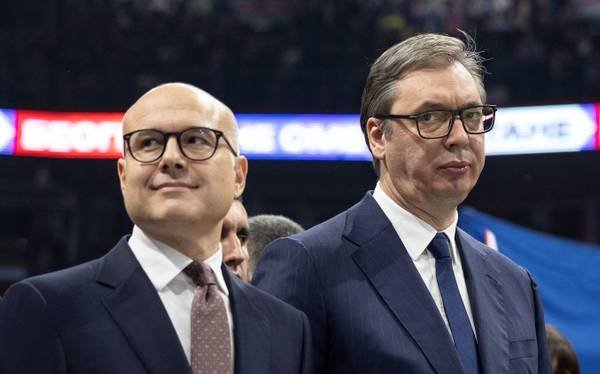 Le président Vucic choisit un proche allié comme nouveau Premier ministre serbe