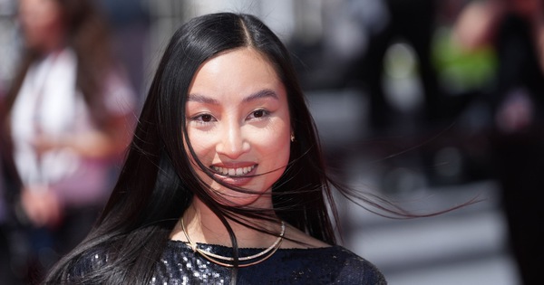 Lang Khe, daughter of Tran Anh Hung, starred in a film competing for the Palme d'Or at Cannes.