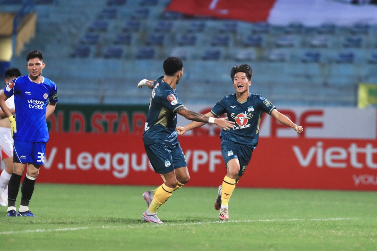 CLB Hoàng Anh Gia Lai giành chiến thắng đầu tiên ở V-League 2023 - Ảnh 5.