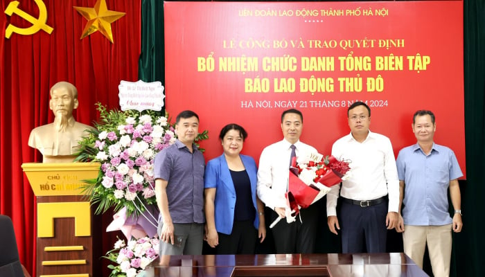 Journalist Nguyen Van Binh was appointed Editor-in-Chief of Lao Dong Thu Do Newspaper.