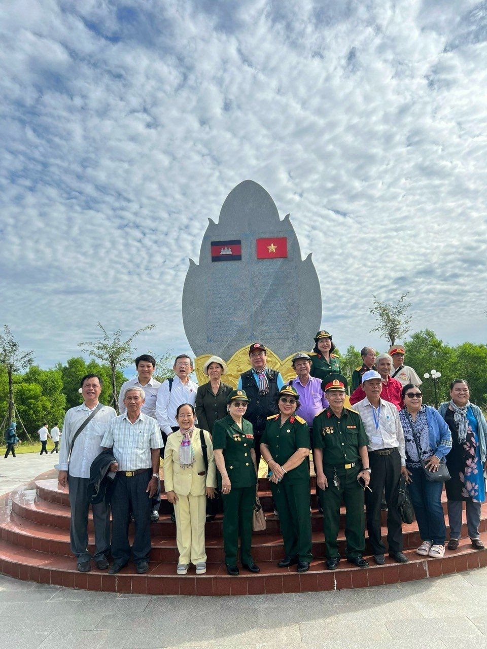 การประชุมแสดงความสามัคคีเวียดนาม-กัมพูชา