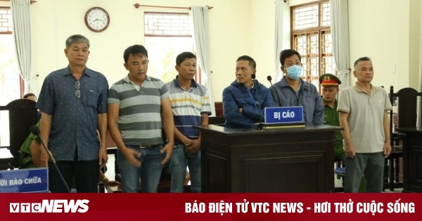 El director del Centro de Inspección de Vehículos Motorizados de Ninh Thuan fue condenado a 54 meses de prisión