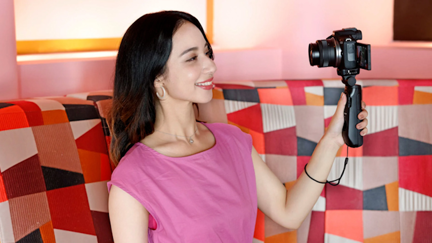 Premier objectif zoom ultra grand angle de Canon pour la photographie RF image 2