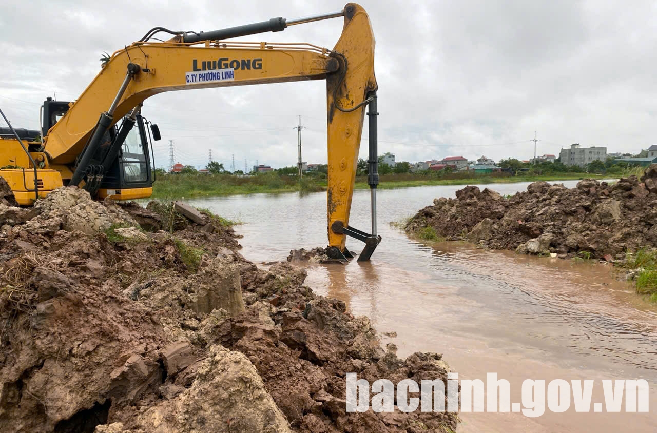 Lãnh đạo tỉnh Bắc Ninh chỉ đạo phương án thoát thoát nước trong khu công nghiệp- Ảnh 5.