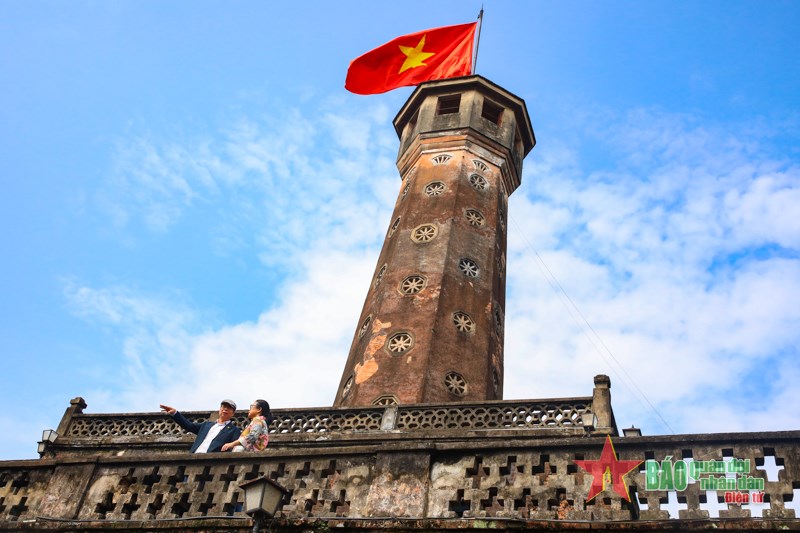 Flagpole over 200 years old in the capital: The sacred symbol of Hanoi