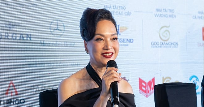 L'artiste du peuple Le Khanh était le juge, Miss Tourisme Vietnam Global a reçu une voiture d'une valeur de 3,5 milliards de VND