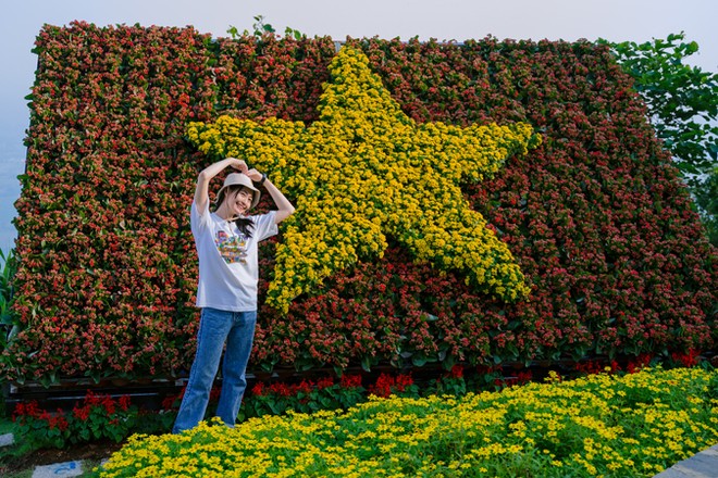 In Tay Ninh und Phu Quoc herrscht während der Feiertage am 30. April reges Treiben, Foto 8