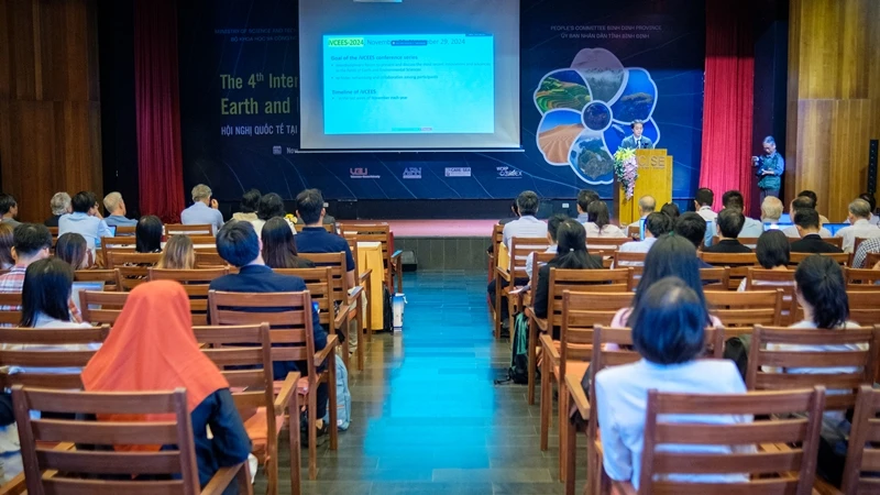 Casi 130 delegados asistieron a la 4ª Conferencia Internacional sobre Ciencias de la Tierra y Medio Ambiente