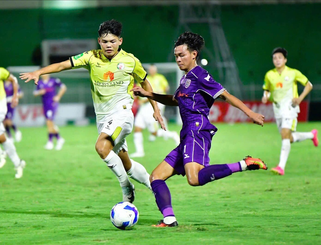 Tiến Linh đưa Bình Dương đi tiếp, Văn Lâm tỏa sáng ở CLB Ninh Bình  - 2