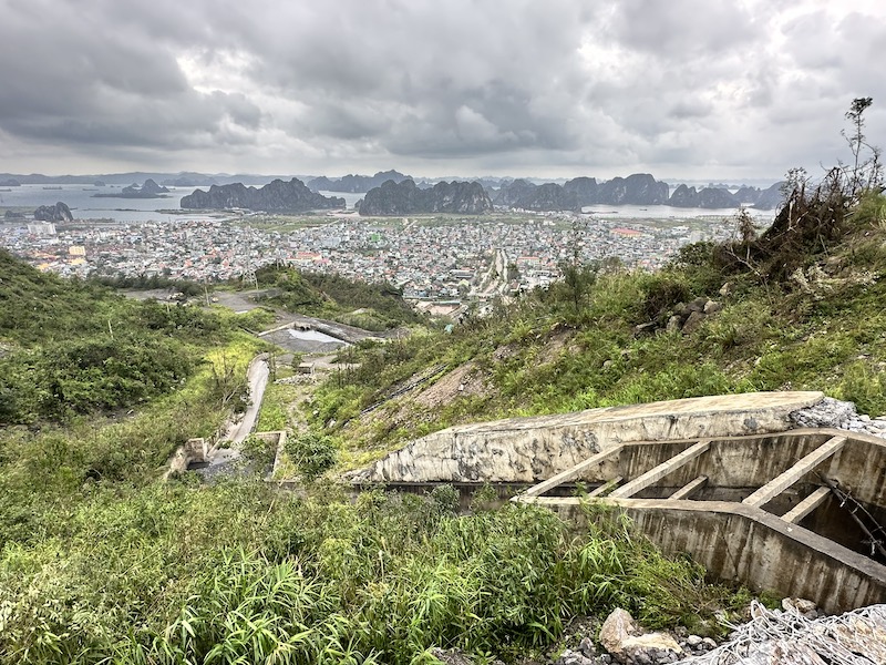 The drainage system of the Deo Nai - Coc Sau TKV Coal Company quarry has not had to operate much because the amount of rain caused by the storm until noon on September 9 was not large, less than 100 mm.