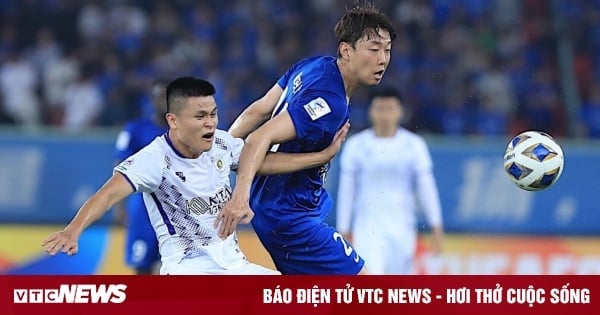 Bị đuổi 2 người, Hà Nội FC suýt tạo bất ngờ trước Wuhan Three Towns