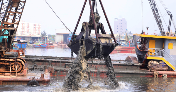 Hạn chế giao thông thủy trên tuyến kênh Quản Lộ