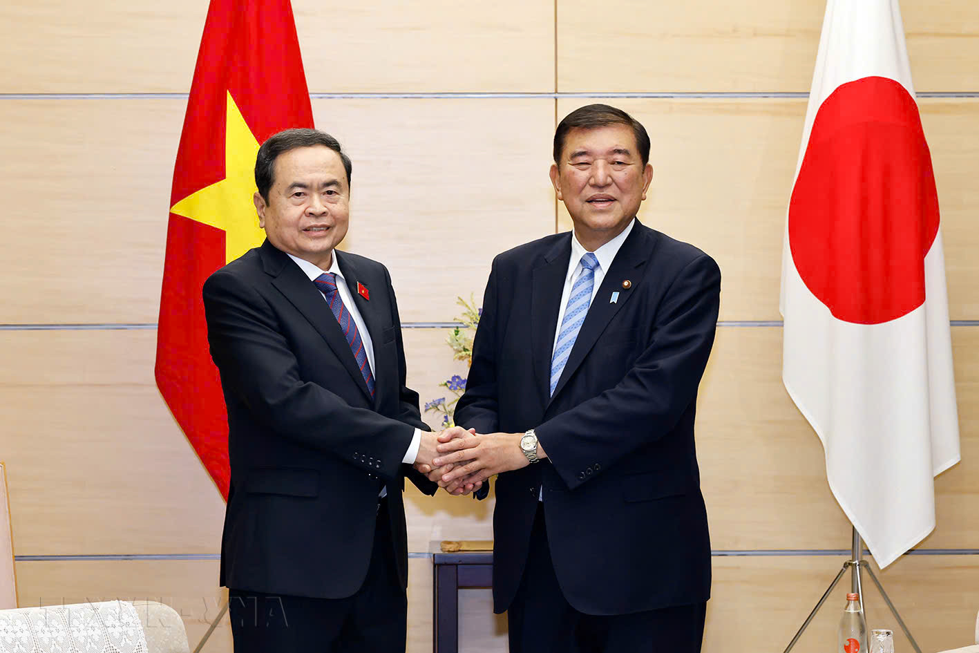 Japanese Prime Minister believes Vietnam will soon become a leading country in Asia.