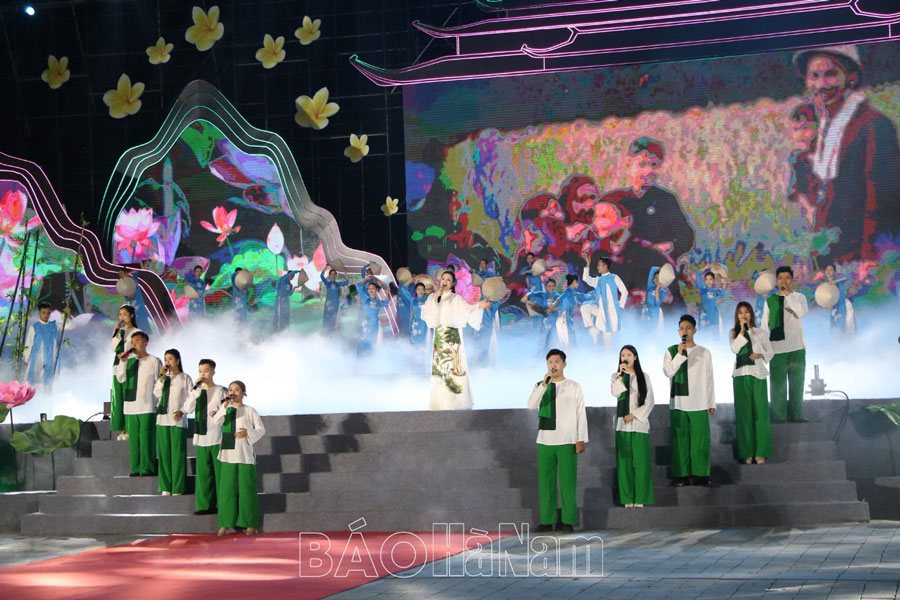 Ha Nam solemnly opens the Cultural Tourism Week and the Vietnam - Japan Traditional Art Exchange Program