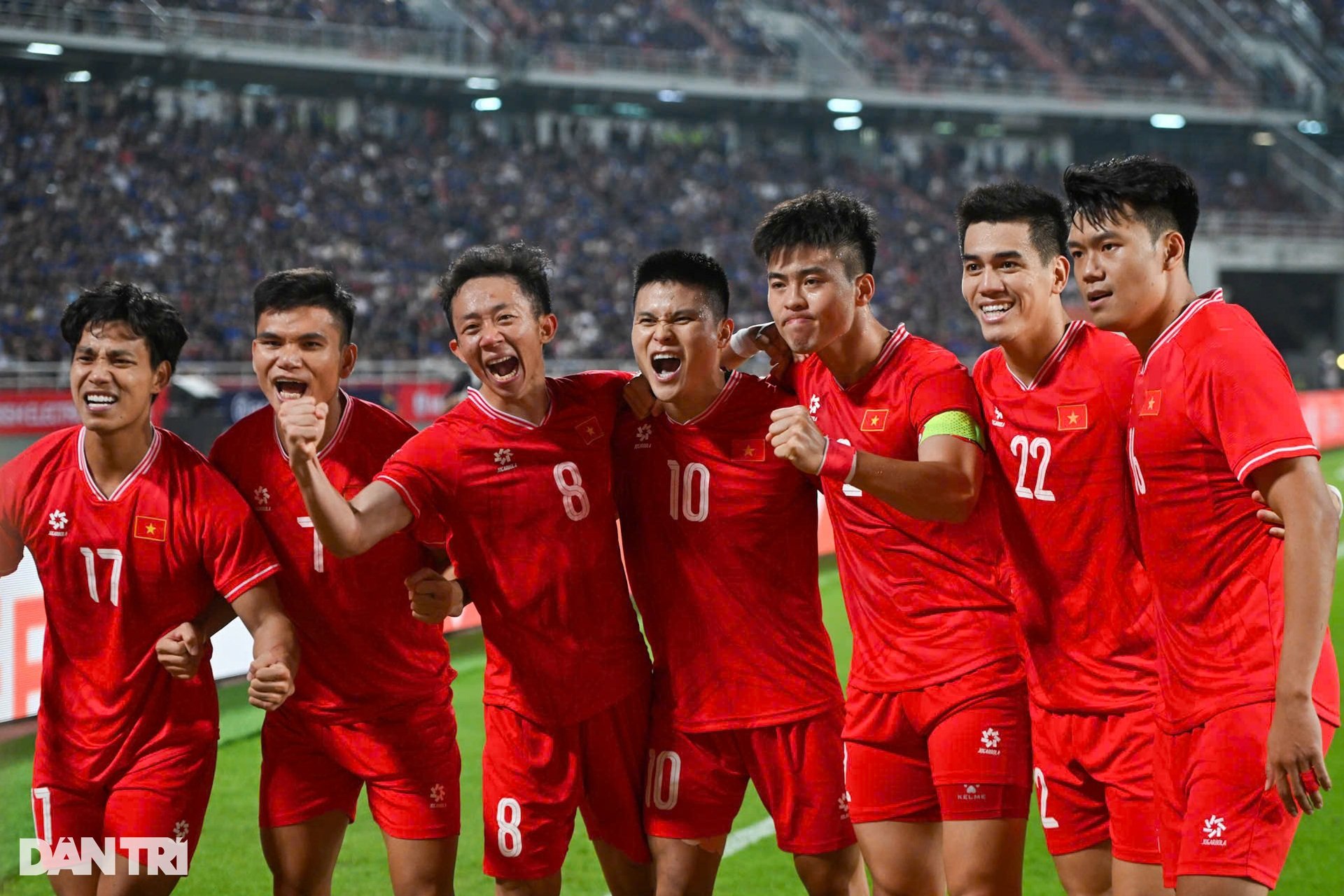 Hình ảnh tuyển Việt Nam vô địch AFF Cup 2024 đầy thuyết phục trước Thái Lan - 6