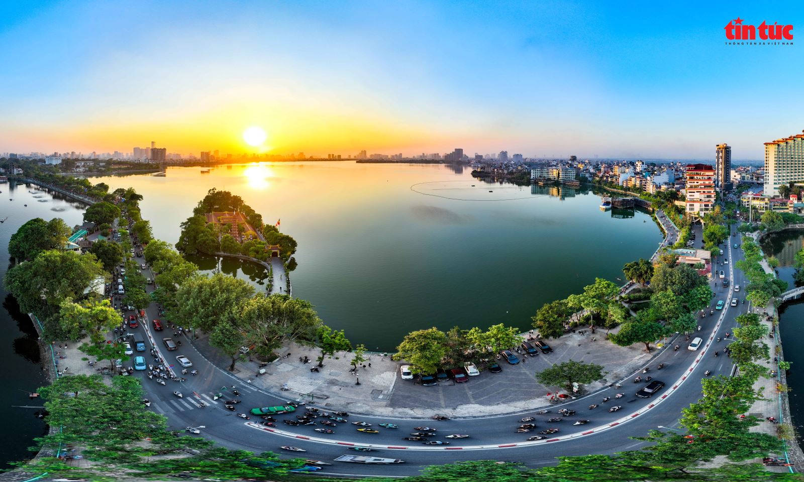 Immerse yourself in the charming sunset of West Lake in October