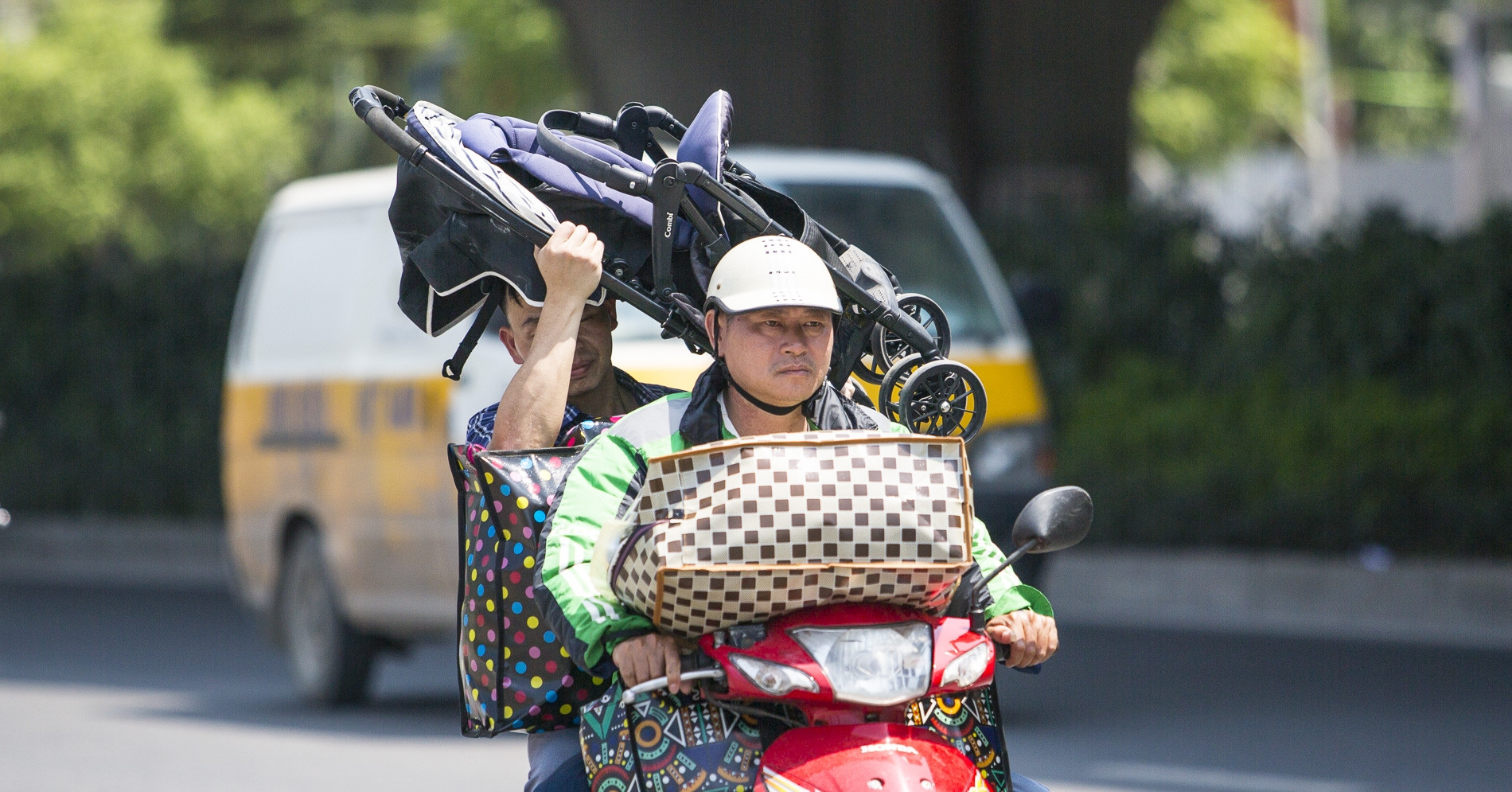 Nắng nóng kéo dài trong tháng 7, nền nhiệt ban đêm duy trì ở ngưỡng cao