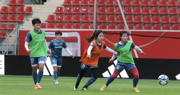 Vietnam women's team 1-2 Germany team: Thanh Nha shines