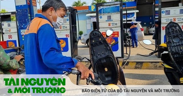 Giá xăng dầu tăng trở lại