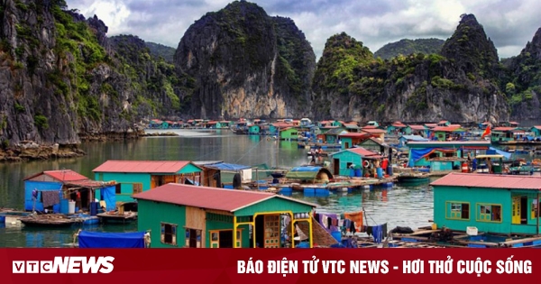 Explora los populares pueblos pesqueros de la bahía de Ha Long