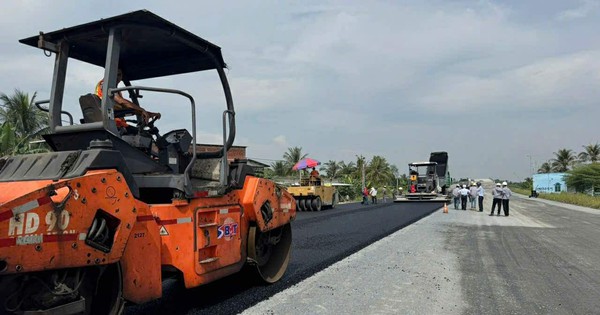 ラック・ミュウ2橋梁プロジェクト道路のアスファルトコンクリート舗装