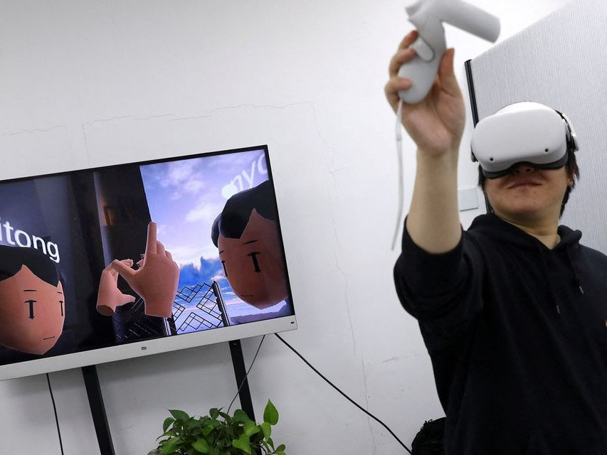 From the current half million, China aims to sell 25 million VR, AR devices by 2026