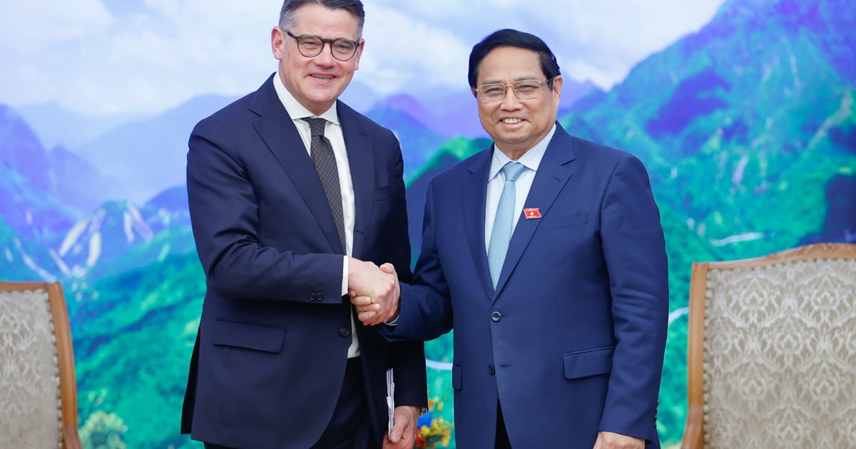 Le Premier ministre Pham Minh Chinh reçoit le Premier ministre de l'État de Hesse (Allemagne)