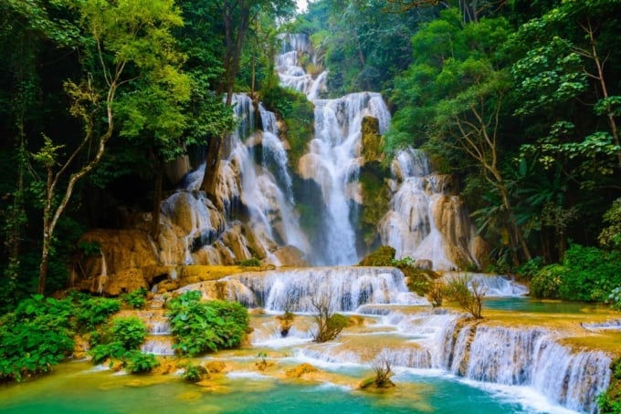 Thác Kwang Si ở Lào. Ảnh: Tourism laos