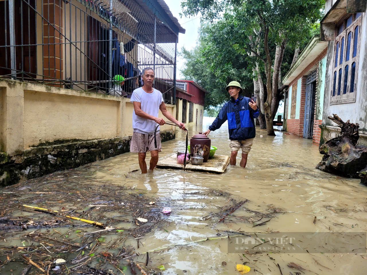 Nước sông Chu, sông Mã bất ngờ dâng cao, Thanh Hoá phát lệnh di dời dân tại 2 phường của thành phố- Ảnh 2.