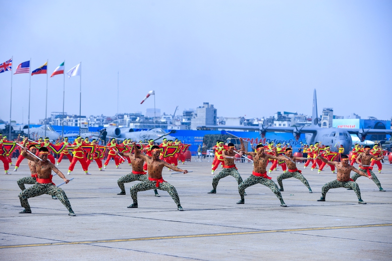 Những hình ảnh ấn tượng tại Triển lãm Quốc phòng Quốc tế Việt Nam 2024- Ảnh 5.