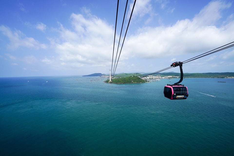 La longueur du téléphérique sur l'île de Phu Quoc est actuellement la plus longue du monde.