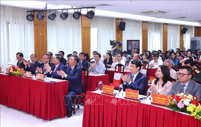 Lanzamiento de la biblioteca electrónica del Secretario General Nguyen Phu Trong